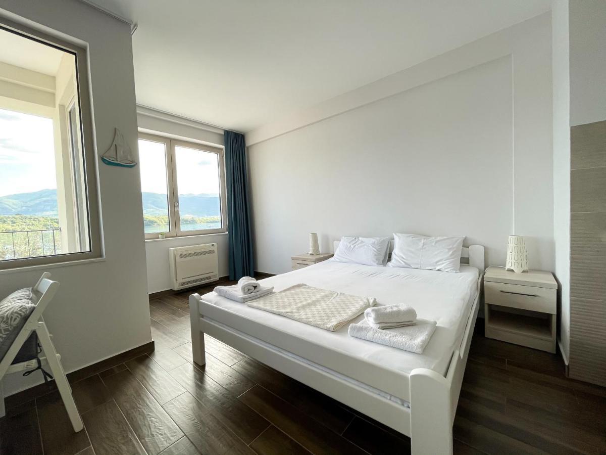 Apartments Maestral Tivat Kültér fotó