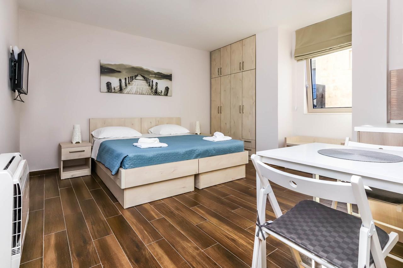 Apartments Maestral Tivat Kültér fotó